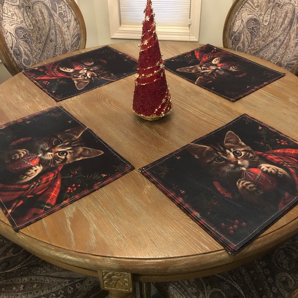 Set of Holiday Placemats - Picture 3 of 4